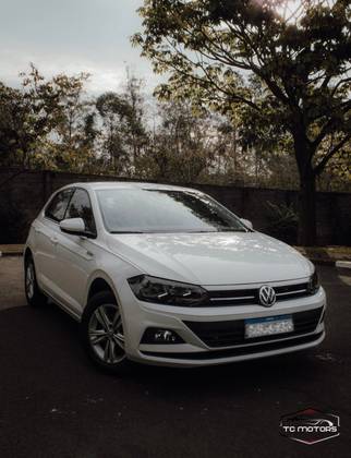 VOLKSWAGEN POLO 1.0 200 TSI COMFORTLINE AUTOMÁTICO